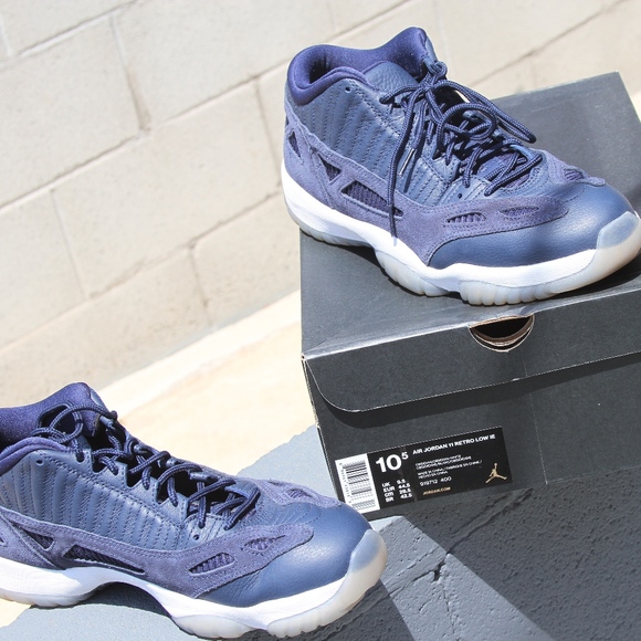 jordan 11 low ie obsidian